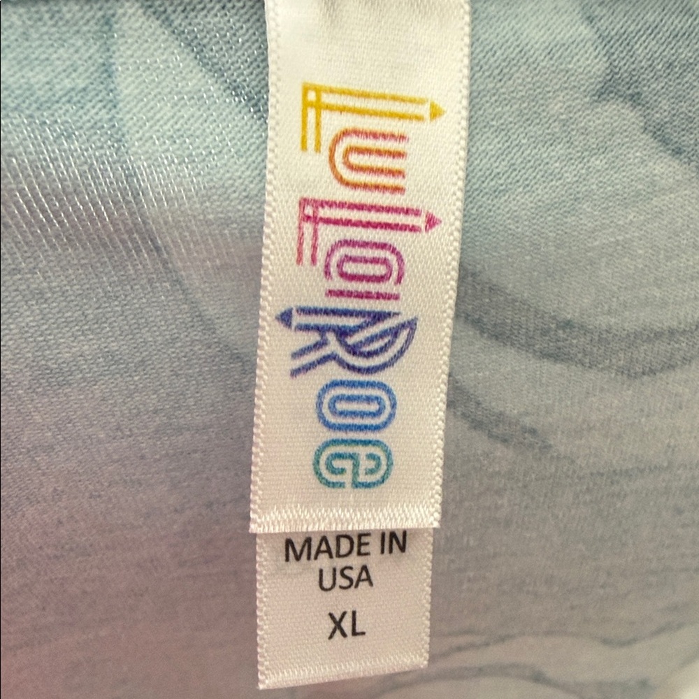 LuLaRoe Blue Floral Short Sleeve Tee - Picture 3 of 4